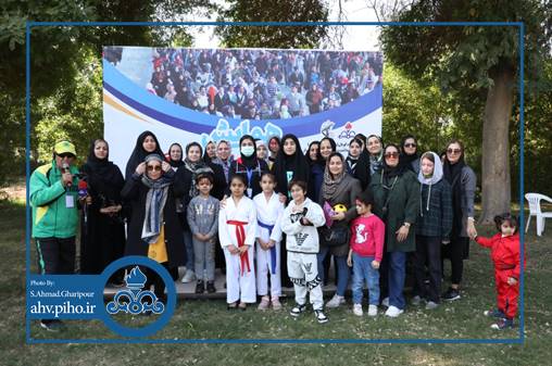 پیاده روی خانوادگی1402 2