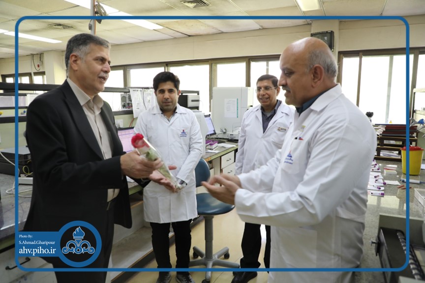 روز آزمایشگاه 6