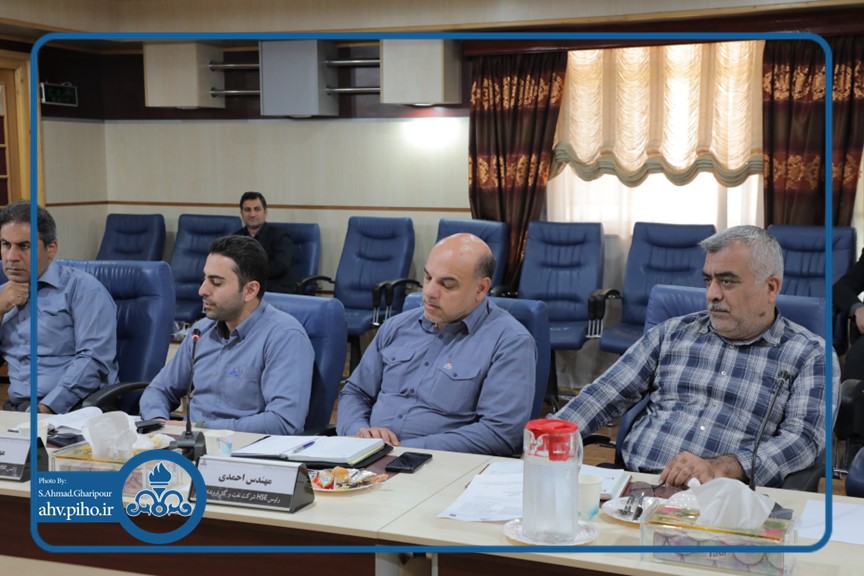 کمیته بحران 9