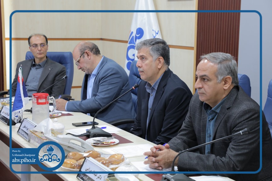 کمیته بحران 13