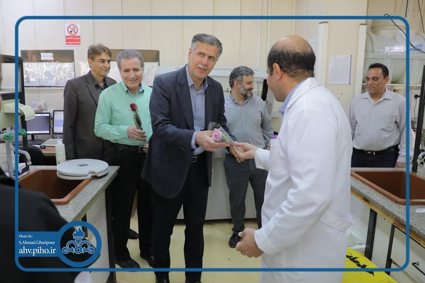 روز علوم آزمایشگاهی1404 2