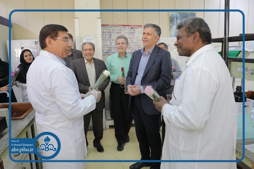 روز علوم آزمایشگاهی1404 3