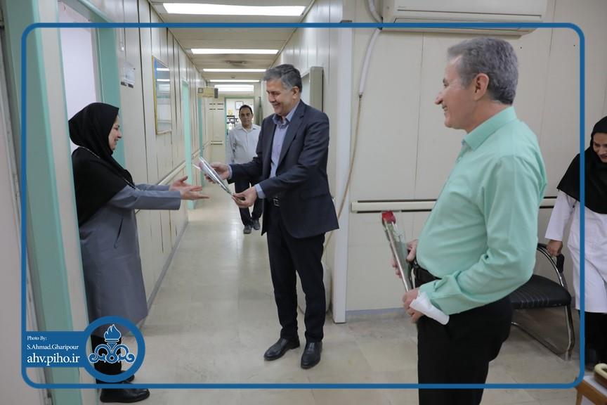 روز علوم آزمایشگاهی1404 11