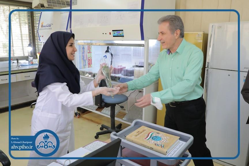 روز علوم آزمایشگاهی1404 13