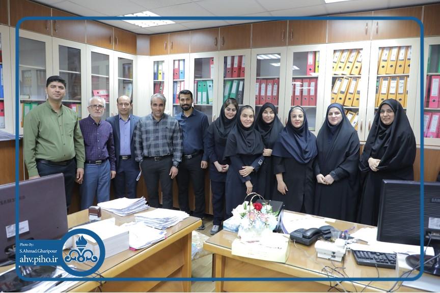 روز کارمند 1405 13