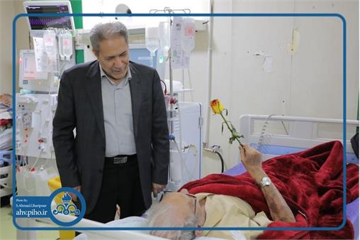 خبر تصویری/ بازدید معاون دارو و درمان بهداشت و درمان صنعت نفت اهواز و معاون بیمارستان نفت اهواز از بخش دیالیز